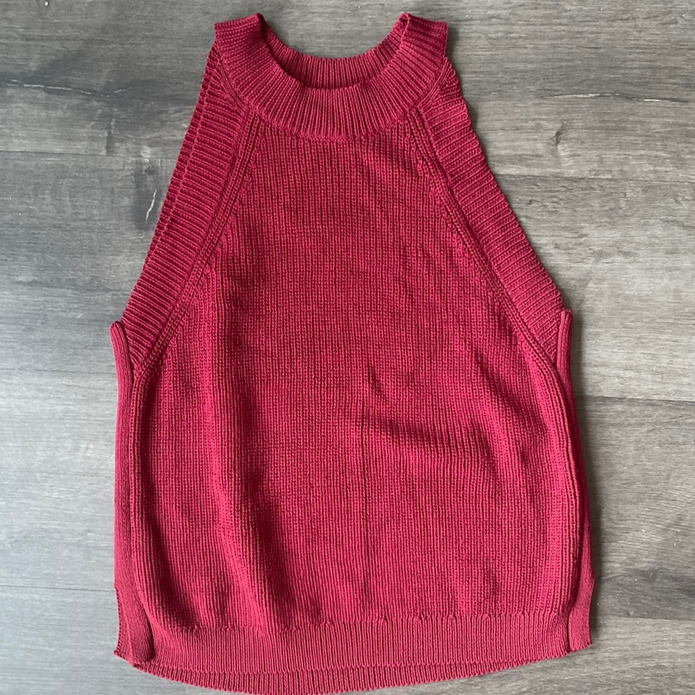 Blue Rain Medium Burgundy Red Sleeveless Sweater Knit Top